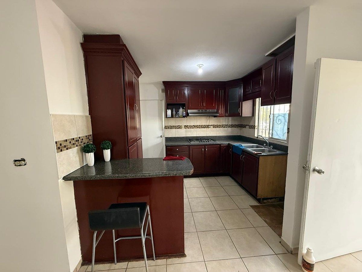 Casa em Villa Residencial del Prado Segunda Etapa, Mexicali, foto 3 de 13
