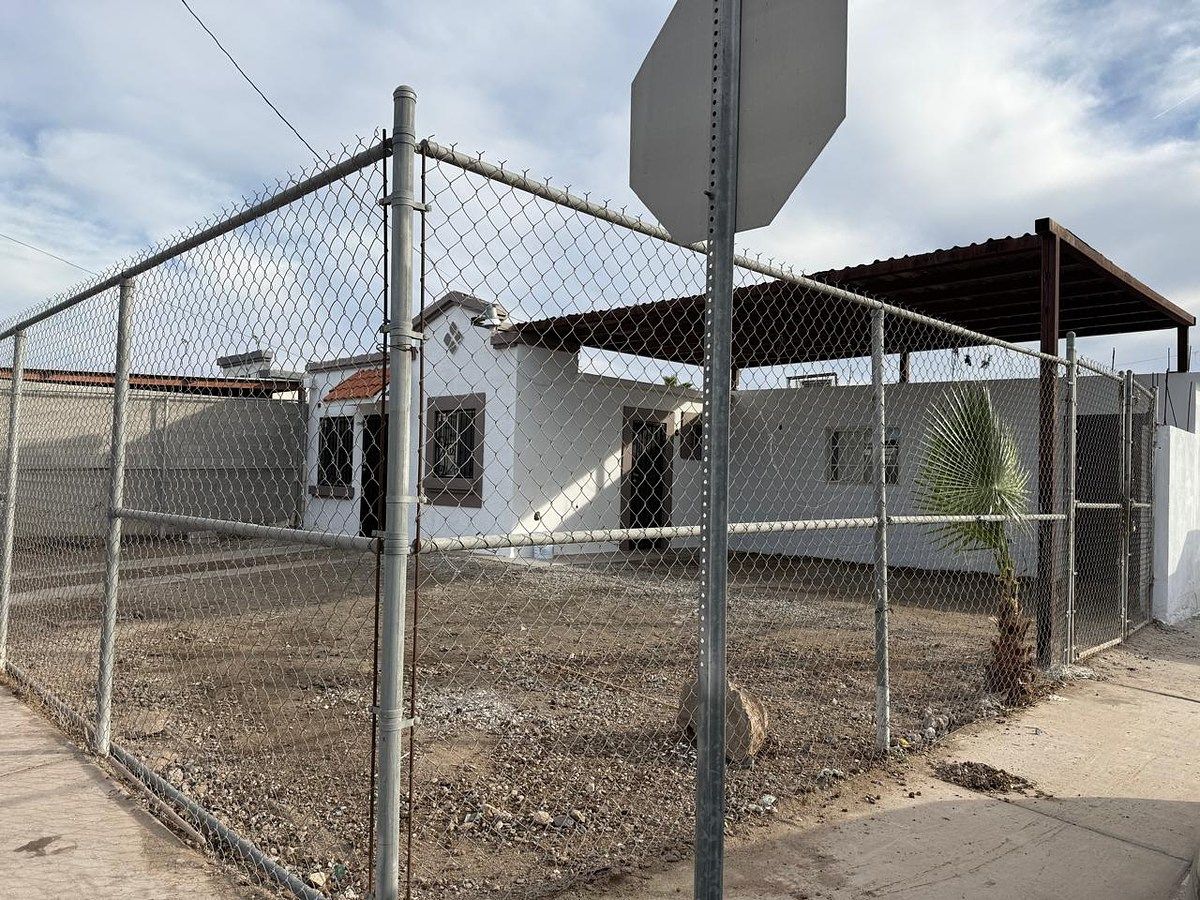 Casa em Villa Residencial del Prado Segunda Etapa, Mexicali, foto 2 de 13