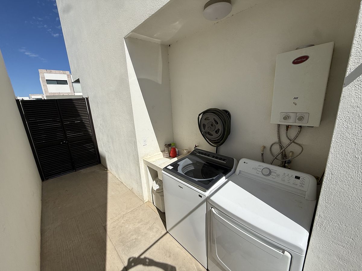 13 de 19: ÁREA DE LAVADO