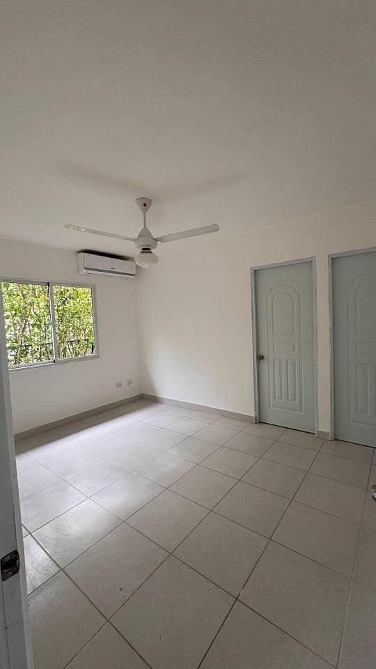 9 de 16: HABITACIÓN