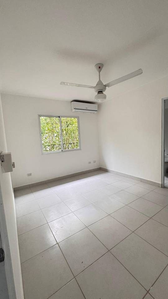 8 de 16: HABITACIÓN