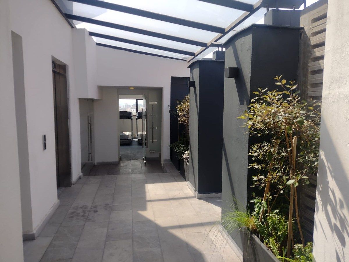 20 of 22: Pasillo RG