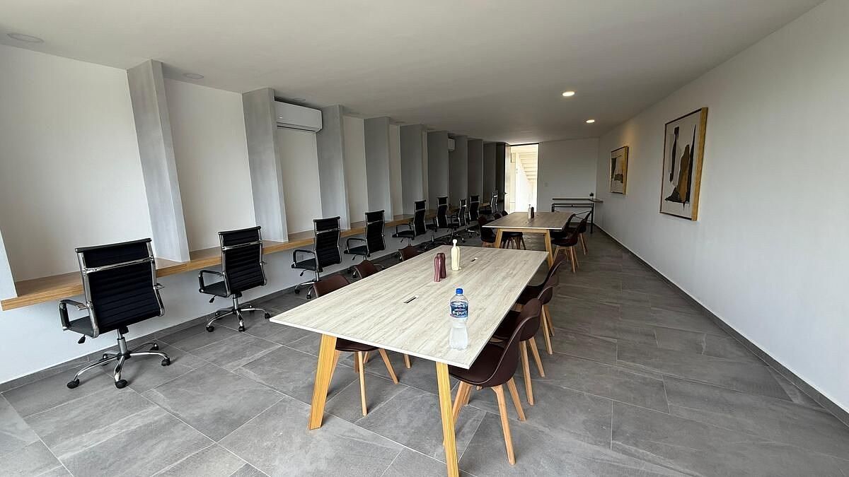 10 de 18: área COWORK