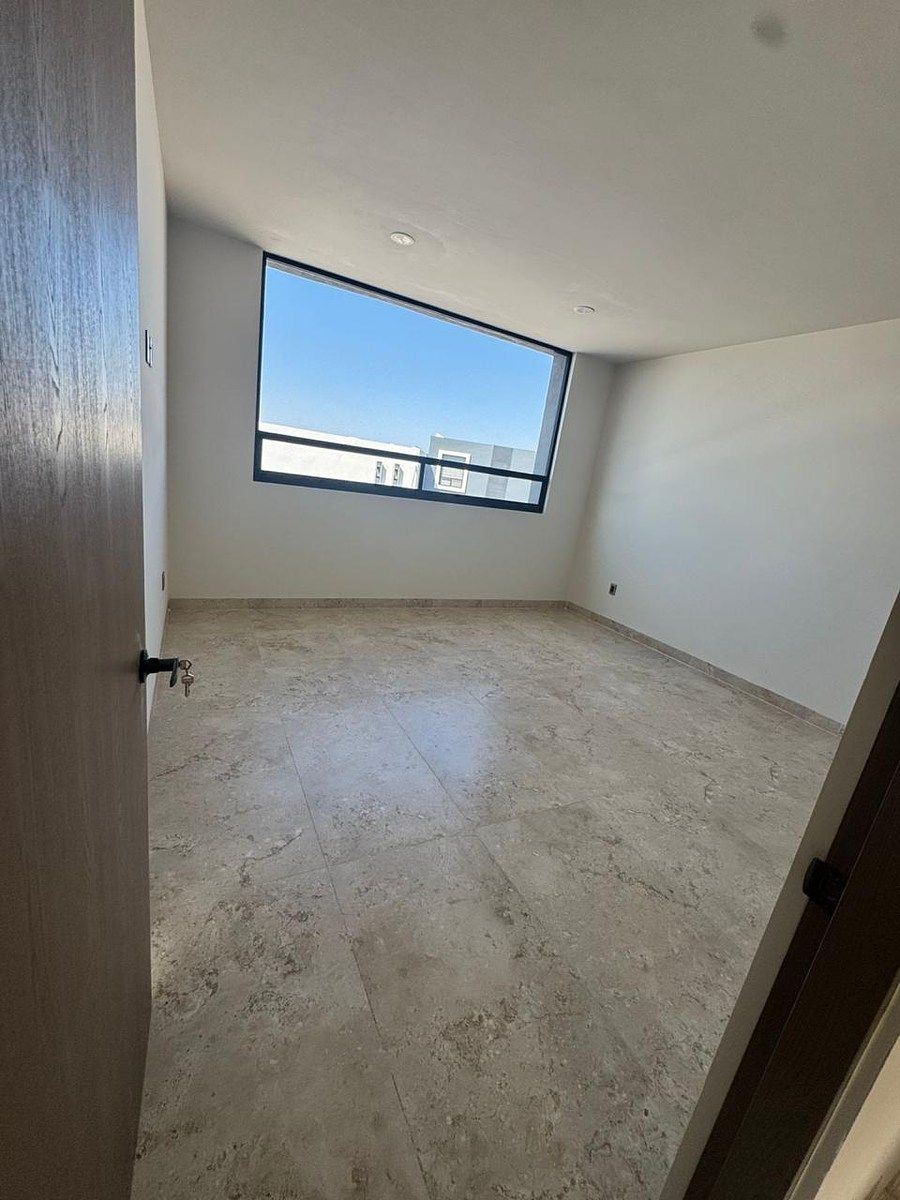 7 de 9: Recámaras amplias