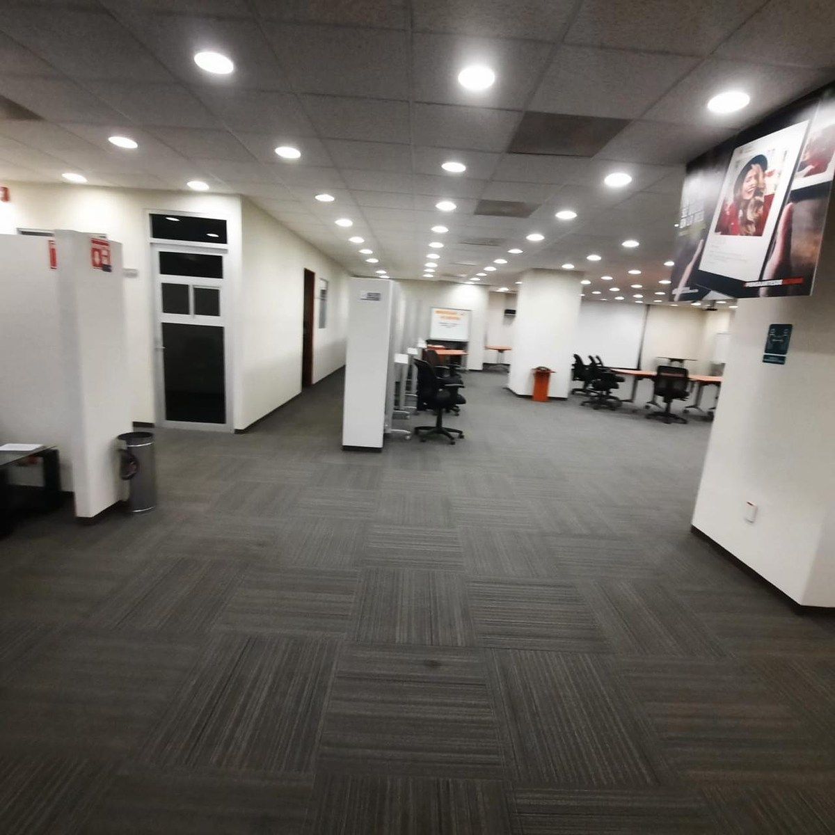 24 de 36: Área común piso 3