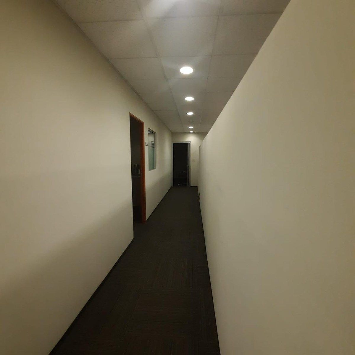 32 de 36: Pasillo privados piso 3