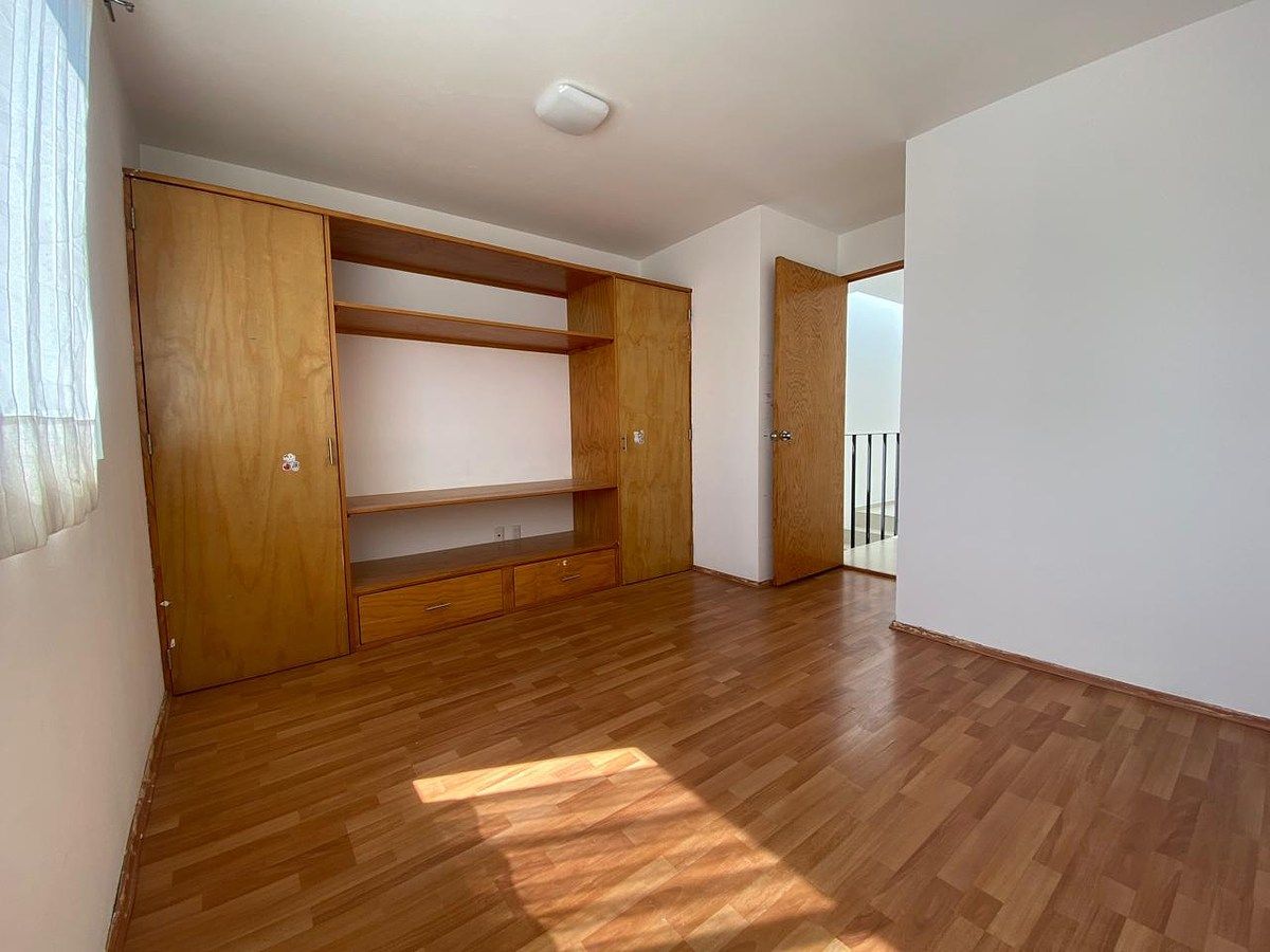 9 de 15: Habitación secundaria 1