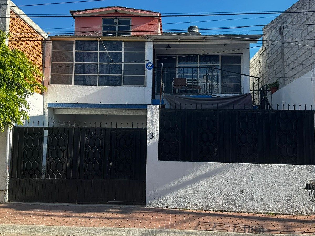 Casa en Venta Los Molinos Querétaro – 6 Recámaras cerca del TEC