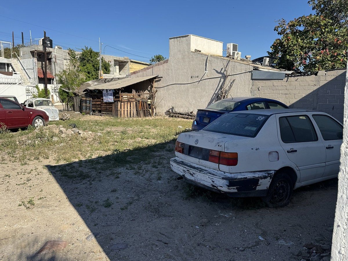 9 of 26: vista del inicio del terreno viniendo de la calle Sinaloa