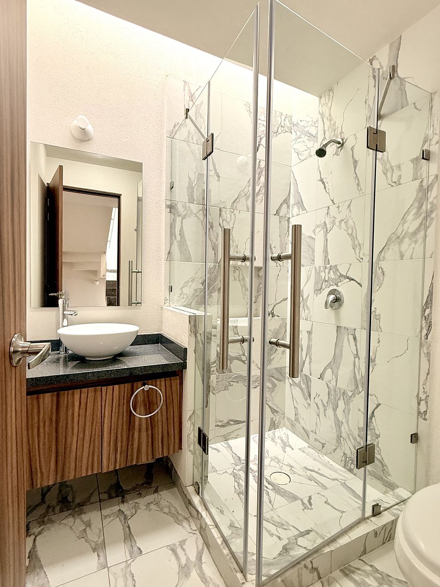 14 de 21: baño compartido recámaras secundarias