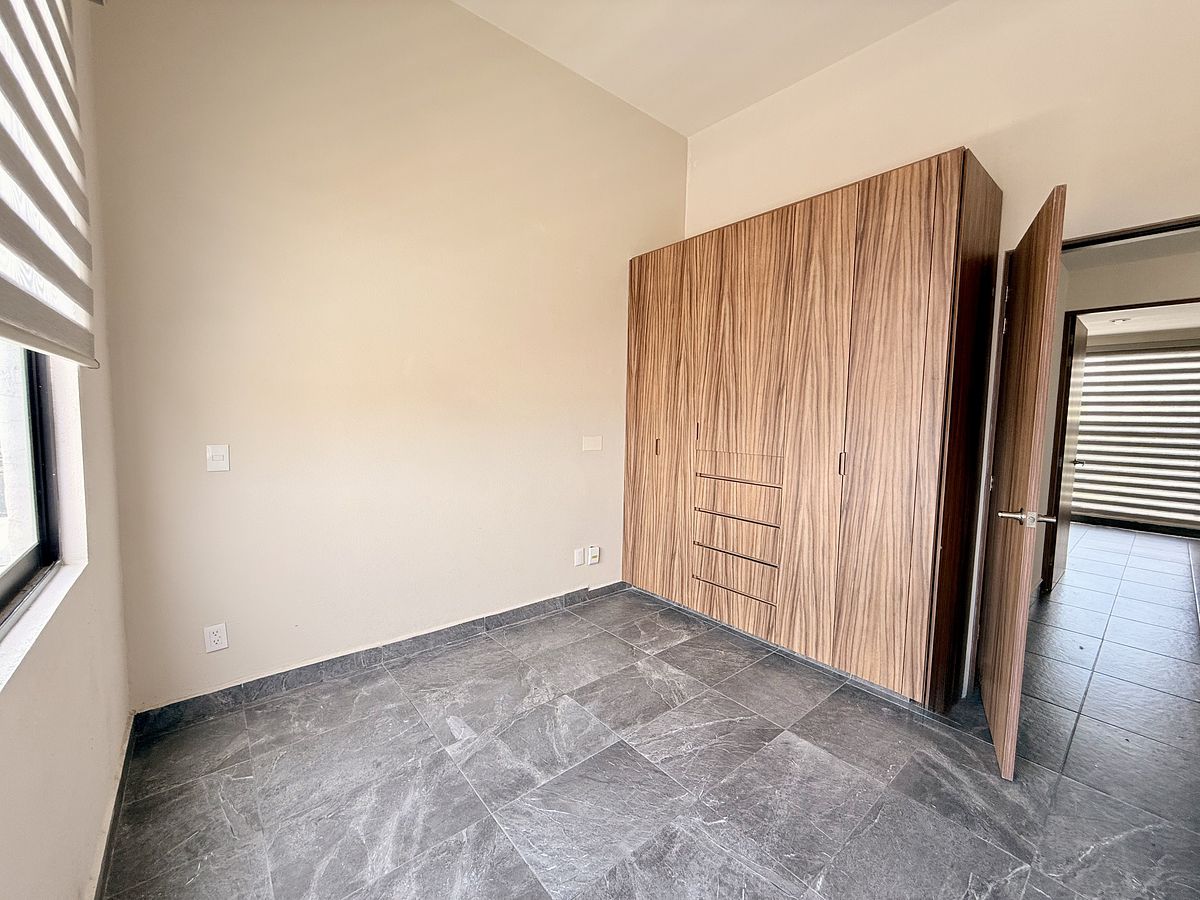 11 de 21: recámara secundaria uno