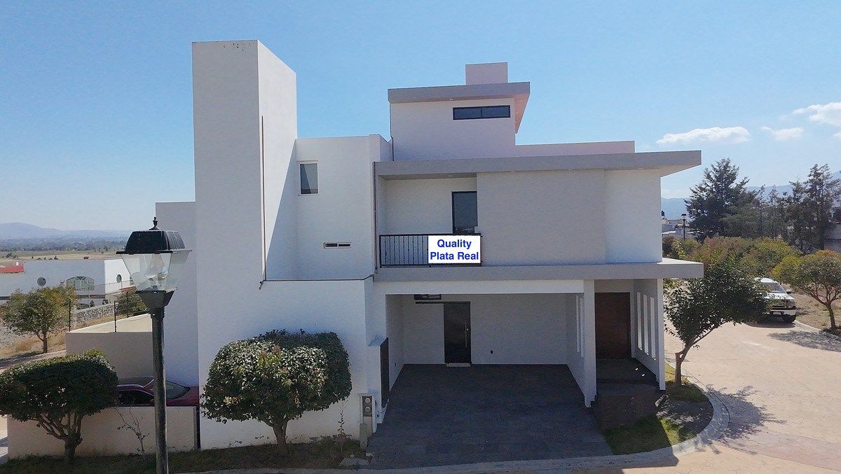 1 of 22: Con Balcón, Cisterna