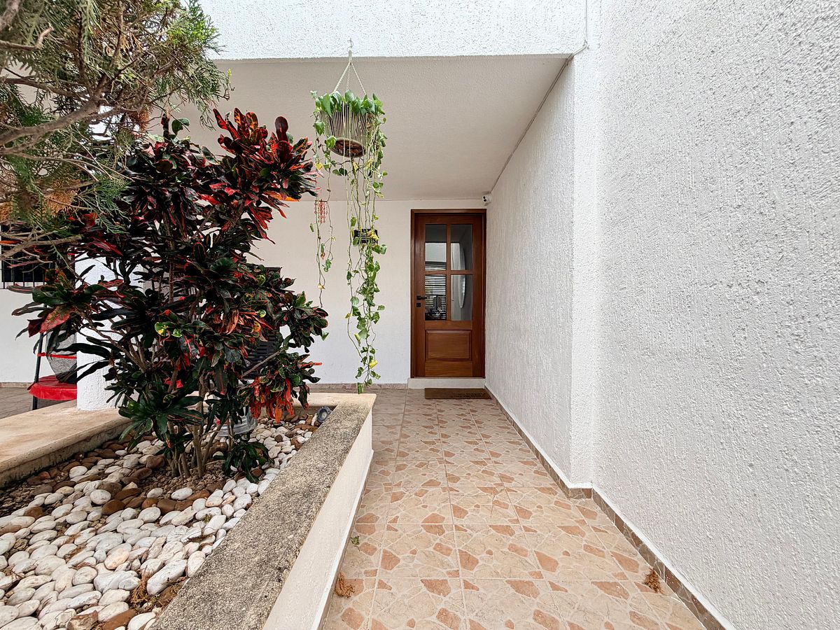 CASA À VENDA EM MÉRIDA | 3 QUARTOS | PRIV HACIENDA XCUMPICH | PISCINA E SEGURANÇA, foto 1 de 32
