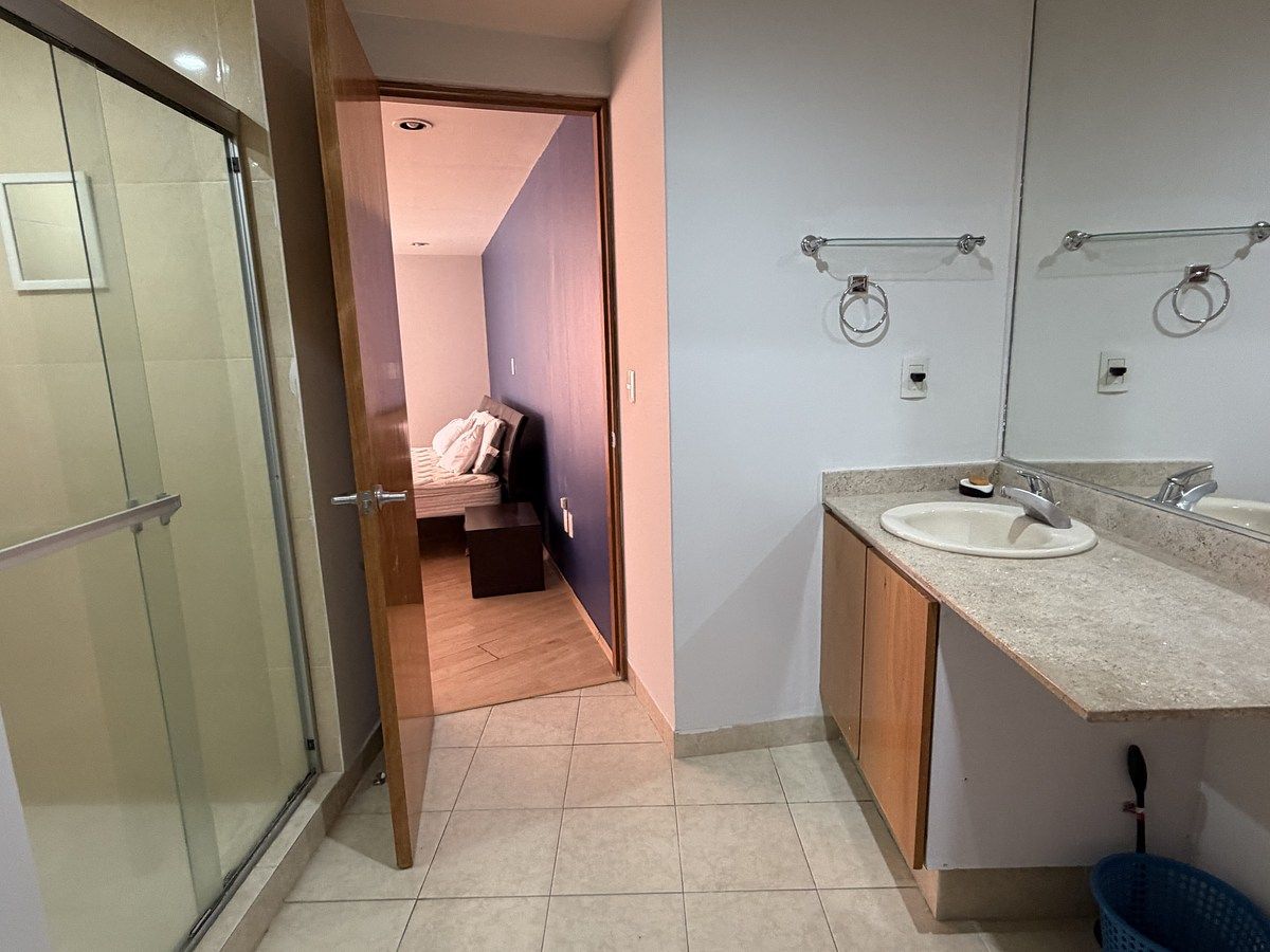 10 de 29: Baño recámara principal