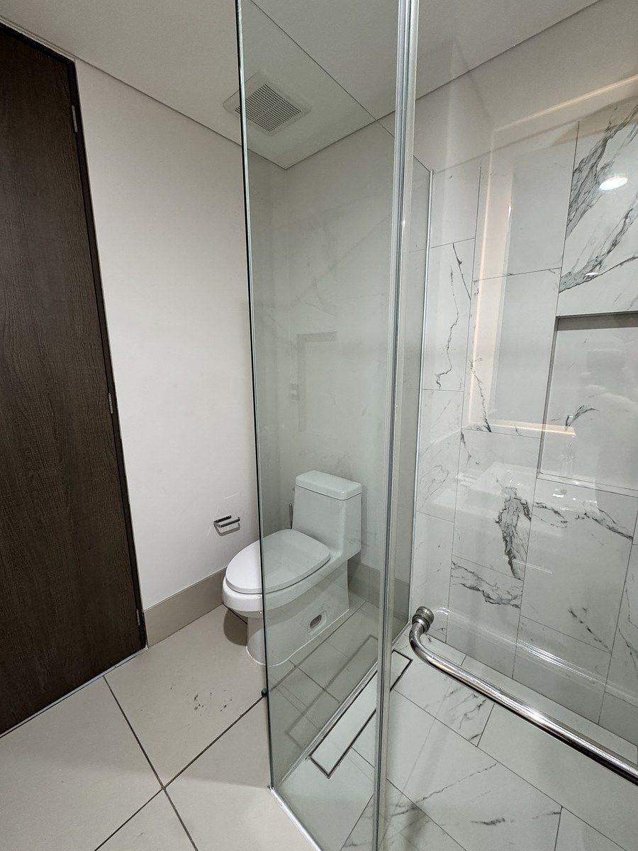 14 de 38: Baño completo