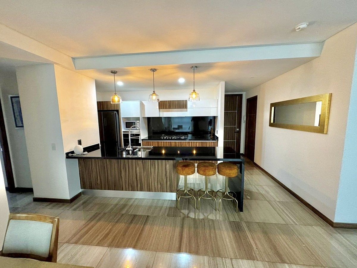 5 de 21: Cocina abierta