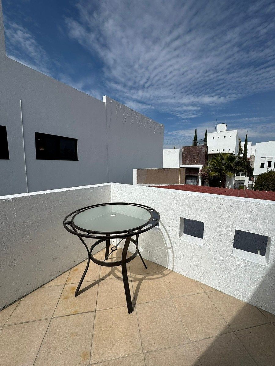 18 de 37: Terraza