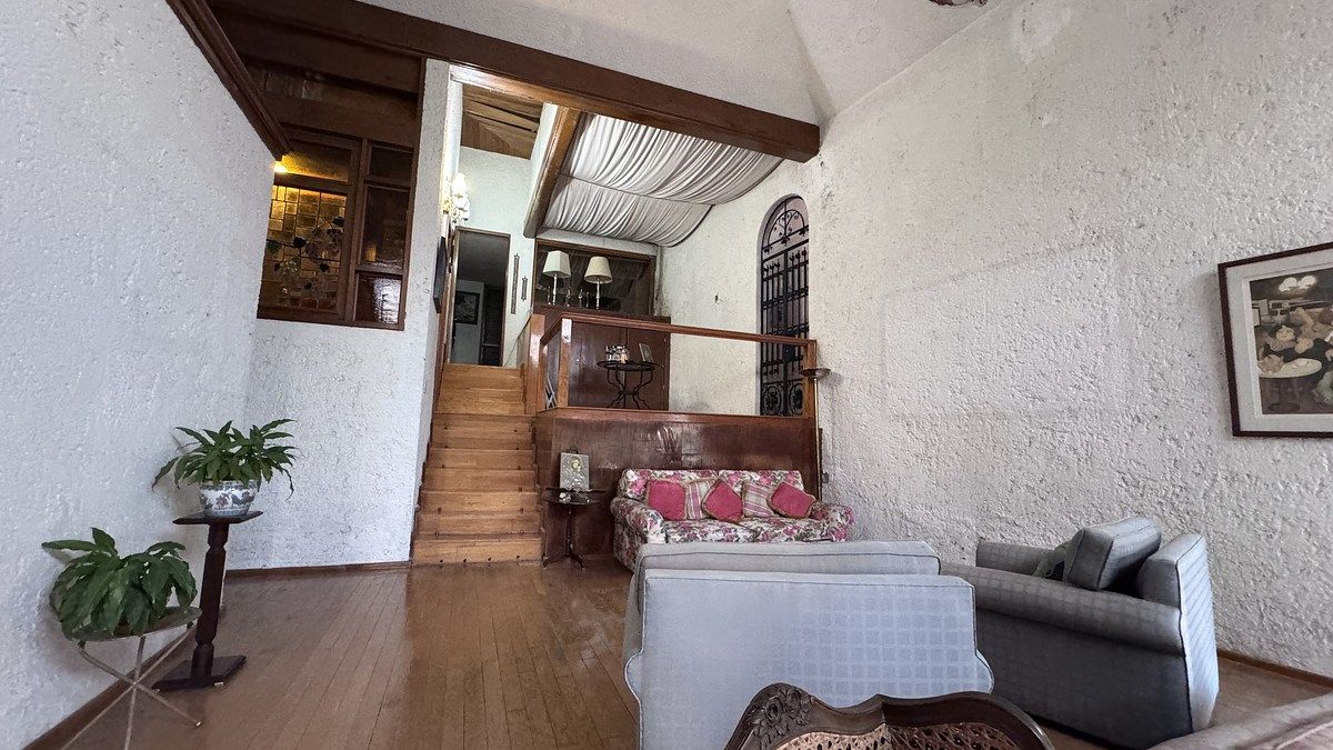 Se vende casa en calle cerrada - foto 1