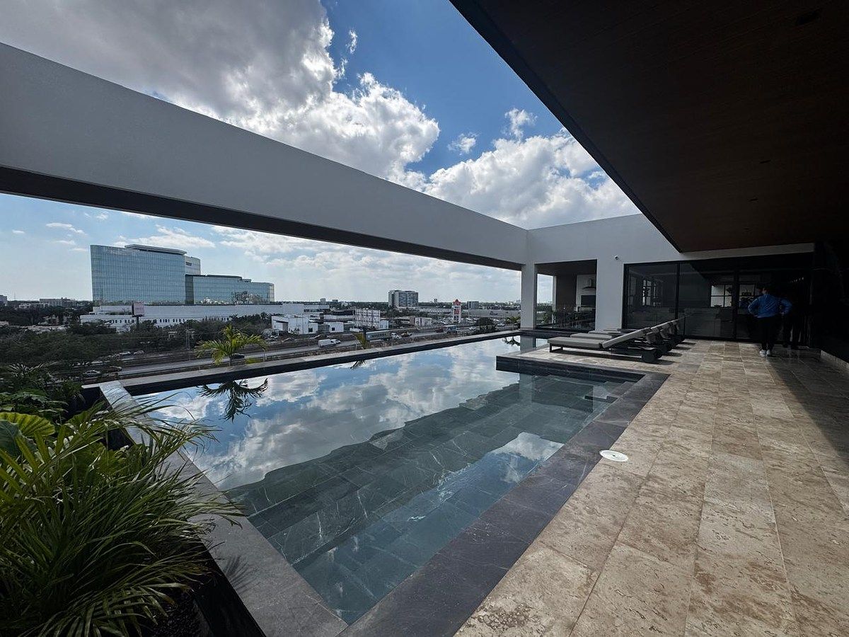 32 de 35: Alberca infiniti