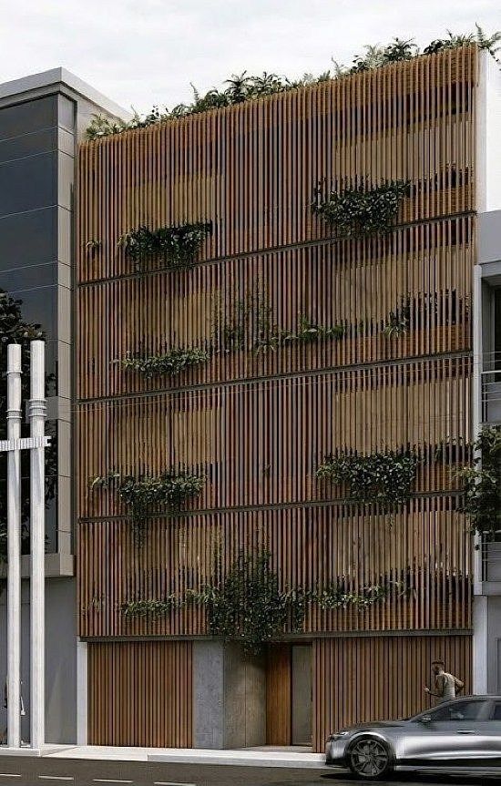 20 de 21: FACHADA tipo "doble" proyectada y en proceso. Ultima etapa.