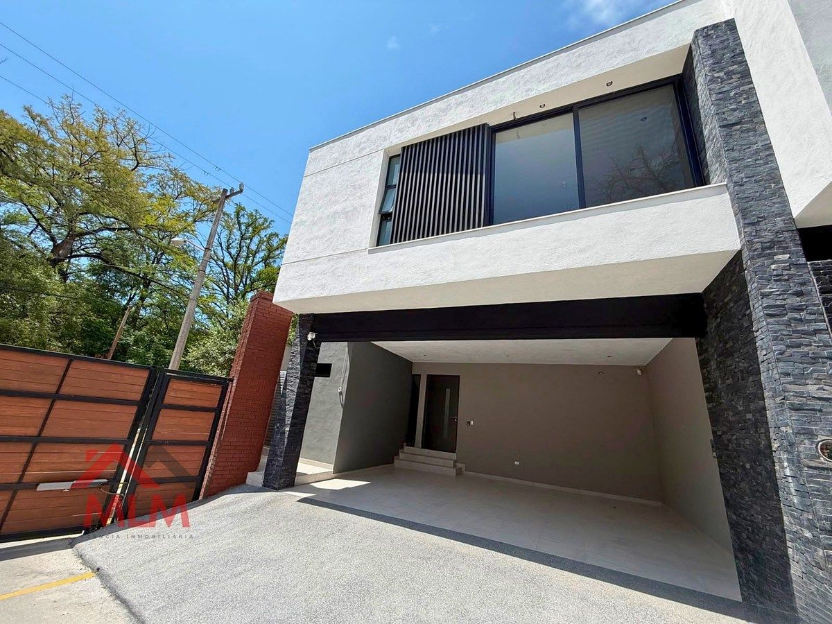 CASA EN VENTA EN COL. BRISAS EN CARRETERA NACIONAL, foto 1 de 15