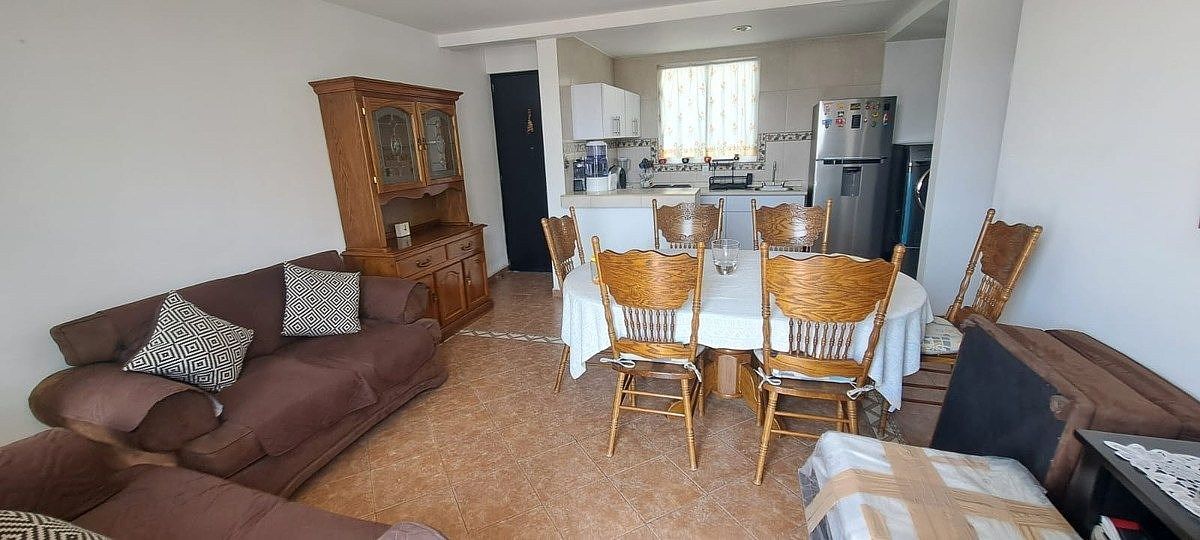 2 de 28: Sala-Comedor