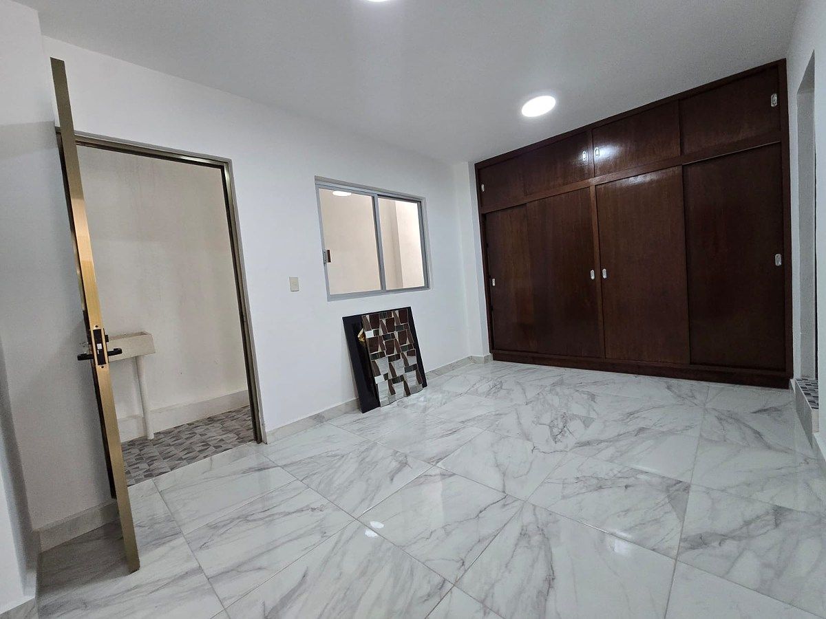 12 de 25: depto 1er nivel