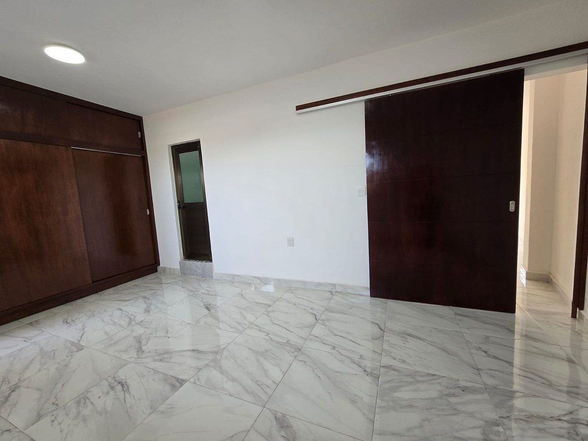 19 de 25: depto 2o nivel