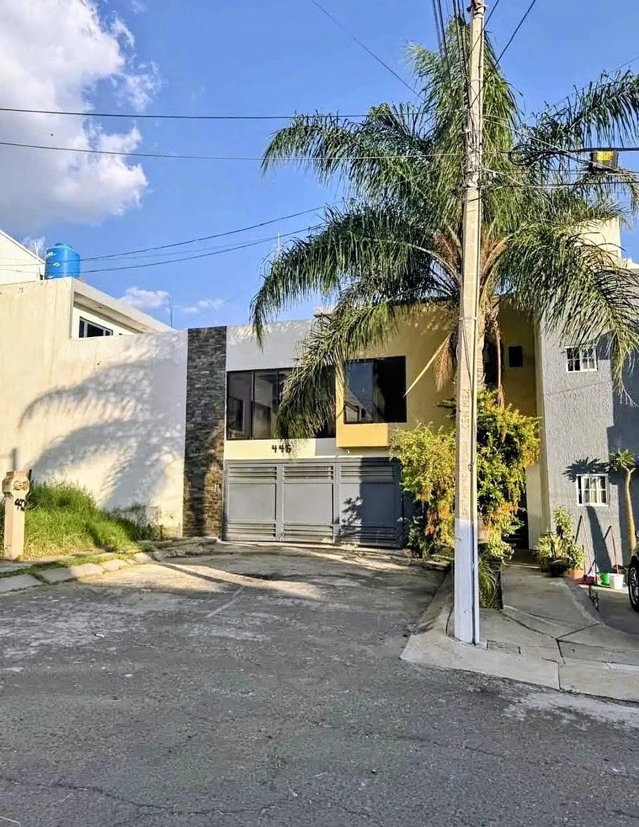 COMPRA TU CASA CERCA DE JUNTO A LOMAS DEL 4,TLAQUEPAQUE FRACC HUERTA DE PEÑA - foto 2