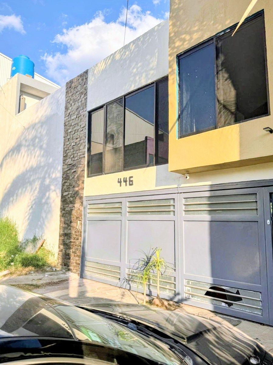 COMPRA TU CASA CERCA DE JUNTO A LOMAS DEL 4,TLAQUEPAQUE FRACC HUERTA DE PEÑA - foto 5