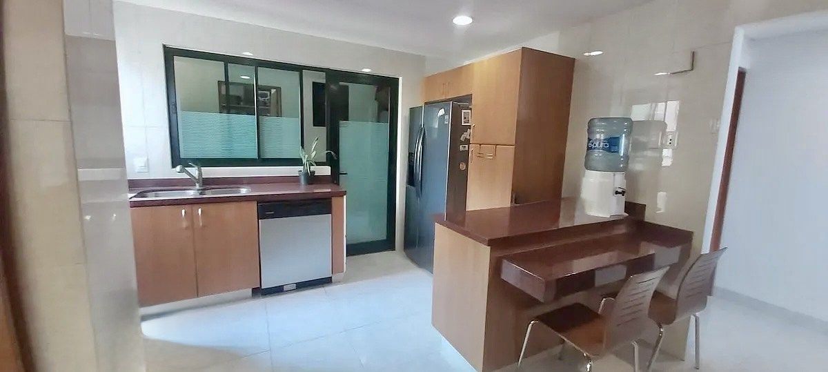 12 de 16: Cocina abierta