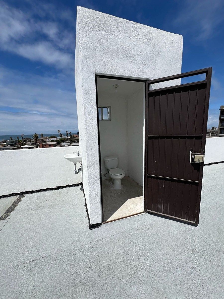 13 of 14: MEDIO BAÑO EN AZOTEA