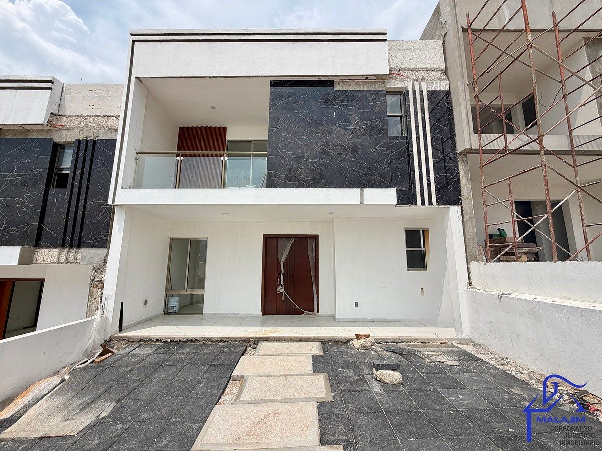 Bonita Casa en Venta 2 o 3 Habitaciones, Fracc. Privado, Vista Panorámica, Tuxtl, foto 1 de 22