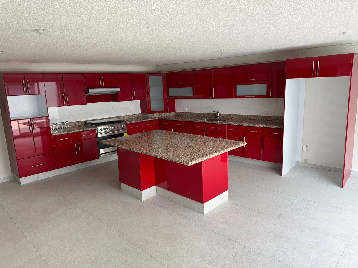 6 of 19: cocina integral  moderna con alacena