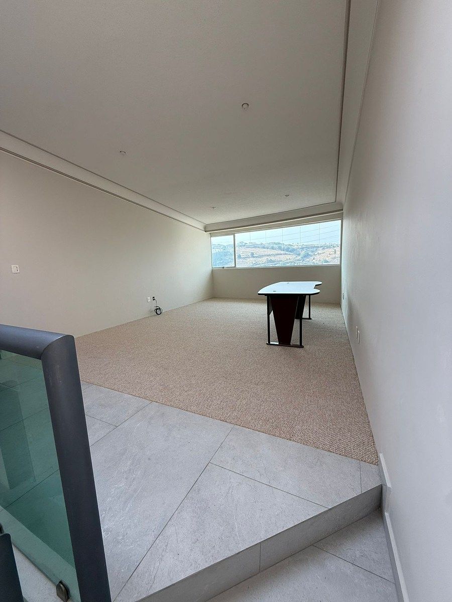 11 of 19: Área para sala de tv, cuarta recamara  o juegos  tercer piso