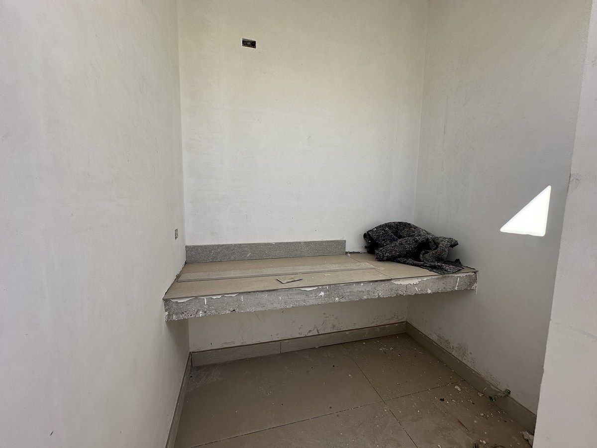 7 de 26: MEDIO BAÑO EXTERIOR