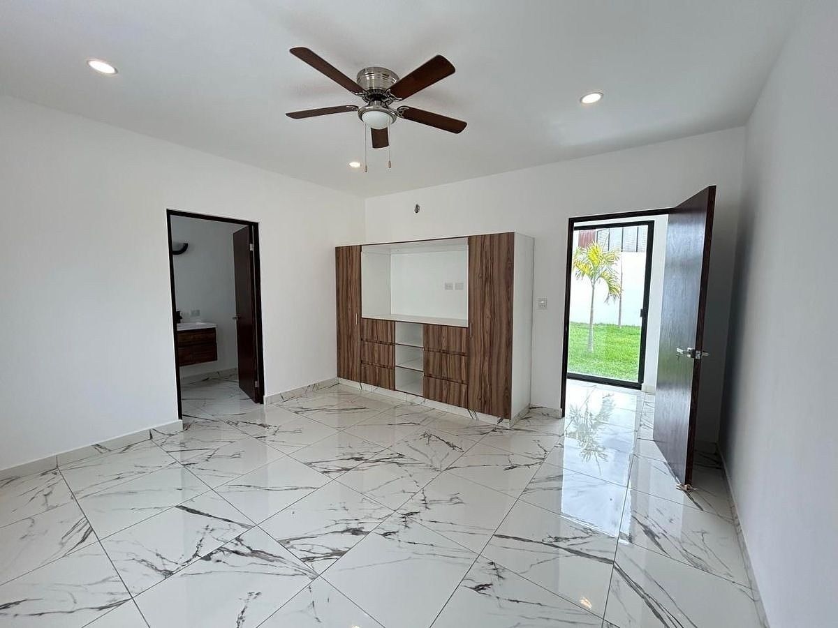 Casa en Jardines de Rejoyada, Mérida, foto 11 de 14