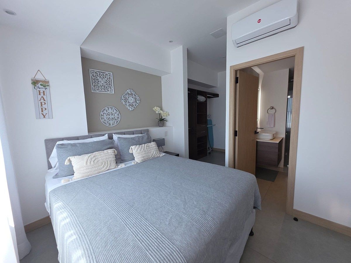 Apartamento en Zona 10, Guatemala, foto 5 de 11