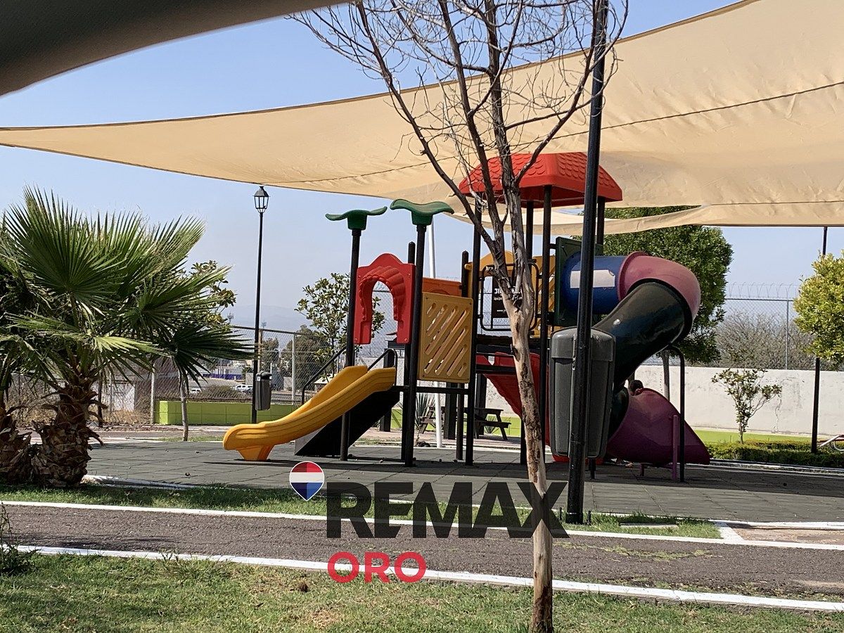 20 de 20: Un área de juegos a dos cuadras de la propiedad