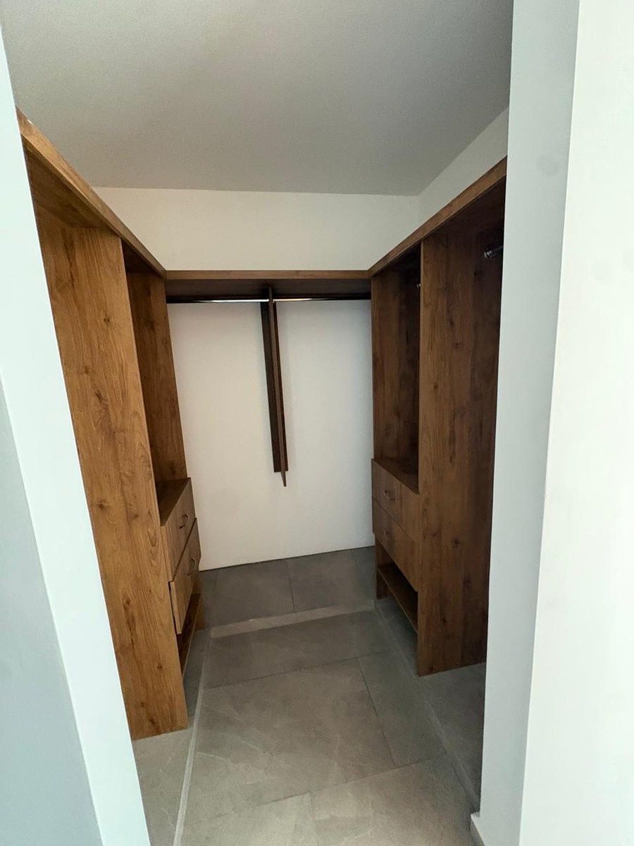 8 de 17: REC. PLANTA BAJA - CLOSET