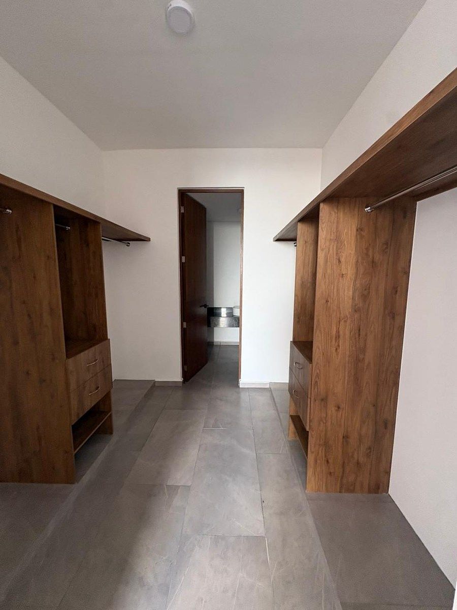 11 de 17: REC. PPAL - CLOSET