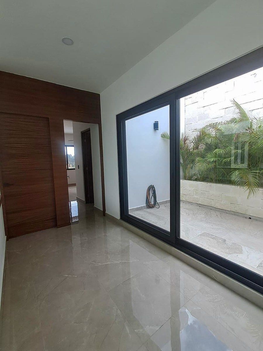 17 de 27: Terraza superior