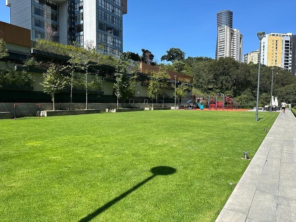 17 de 18: Jardínes y juegos infantiles