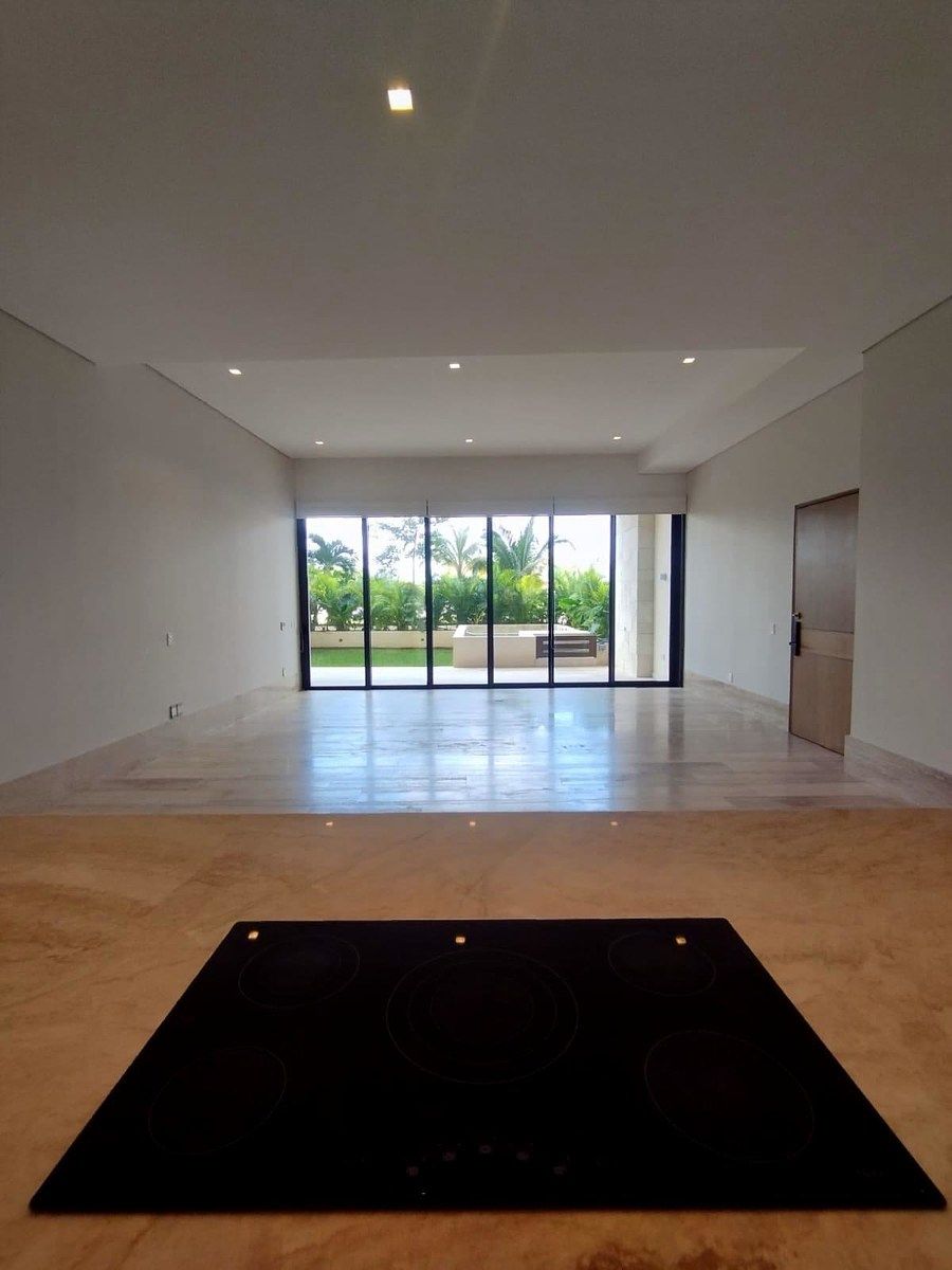 3 de 36: Estancia desde la cocina 1