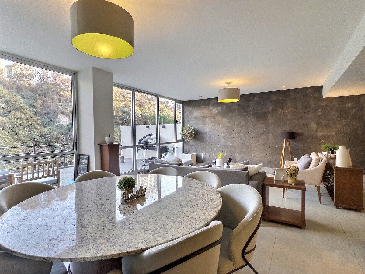 2 de 19: amplio comedor con acceso a la terraza