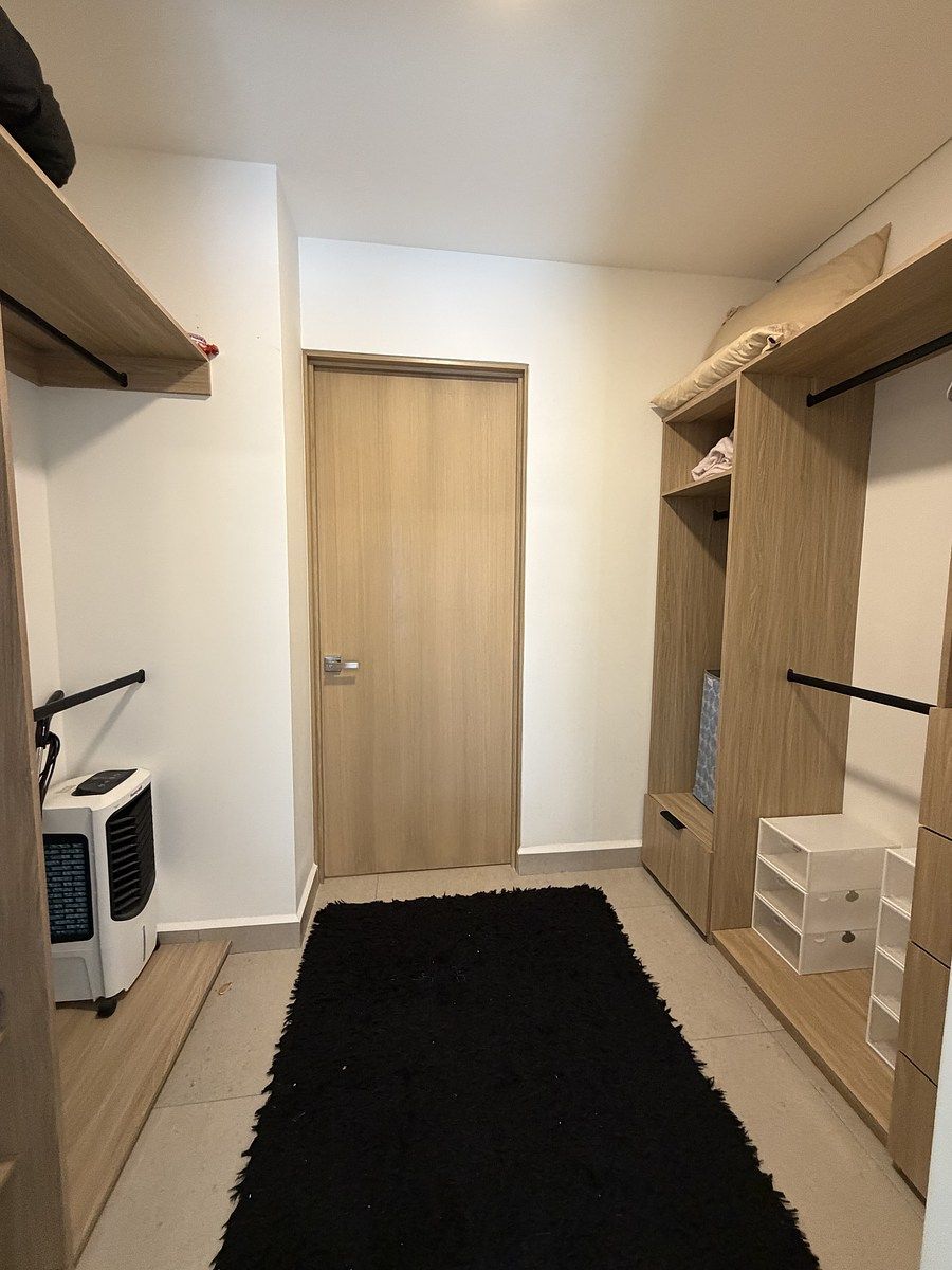 7 de 33: Walking Closet 1