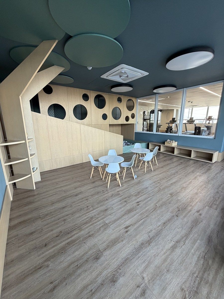 22 de 33: Sala de juegos infantiles