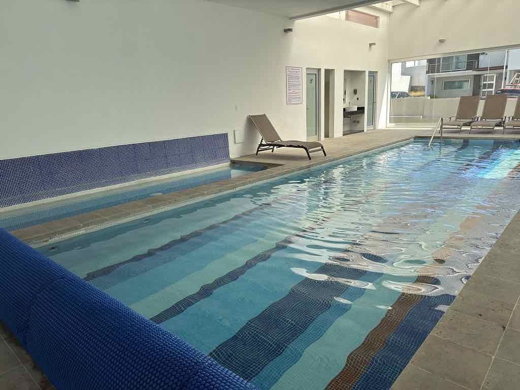 28 de 31: Alberca área común