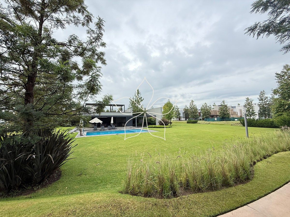 20 of 21: áreas comunes