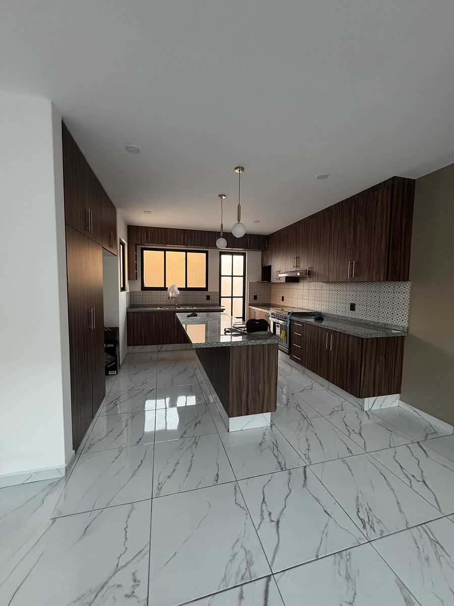 CASA EN VENTA de 4 recámaras en el Condado Corregidora Querétaro